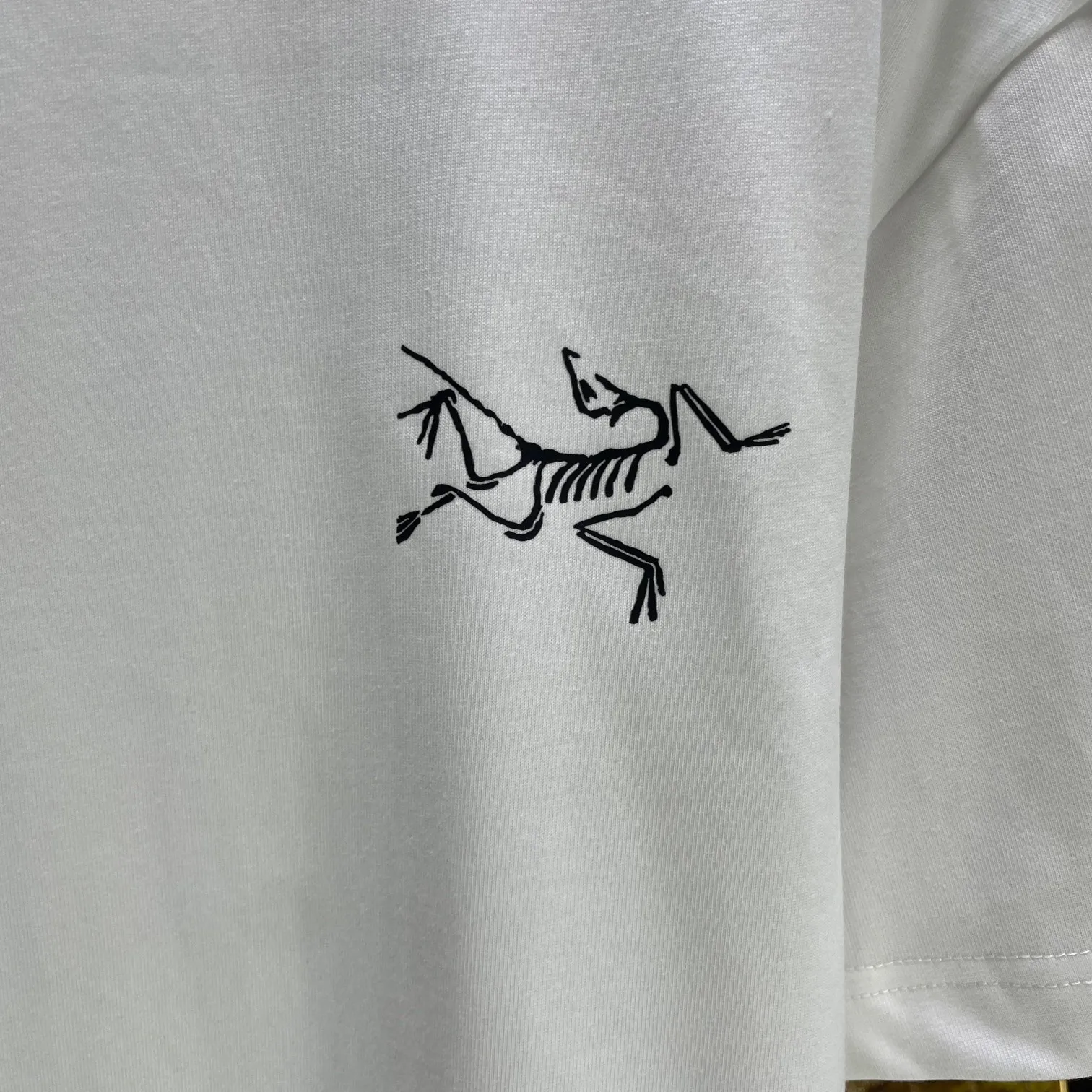 ARC 2025 New Arrival T ：Black White Sizes：S M L XL XXL
